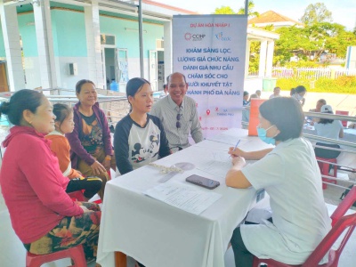 Da Nang: Screening examinations for persons with disabilities